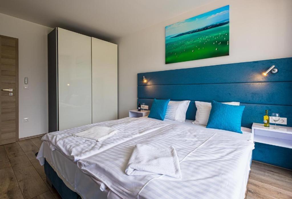 Fuered Luxury Apartman With Private Pool 블로톤퓌레드 외부 사진