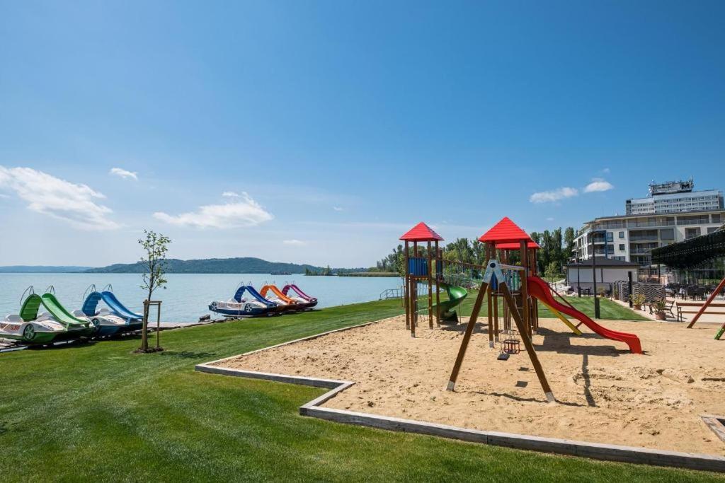 Fuered Luxury Apartman With Private Pool 블로톤퓌레드 외부 사진